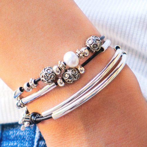 mini holly silver bracelet natural black leather with freshwater pearl denim